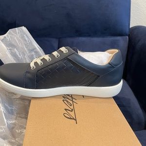 Blue Casual Shoes - size 7 - NEW IN BOX